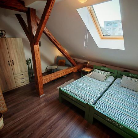 Guest House Relic Zombor Kültér fotó