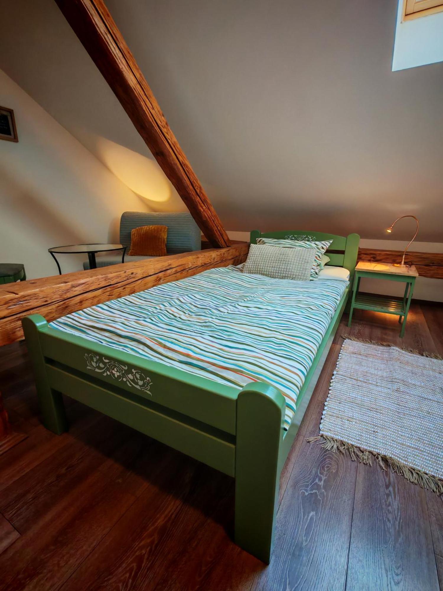 Guest House Relic Zombor Kültér fotó